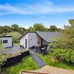 Julie - 1-5km From The Sea By Interhome *