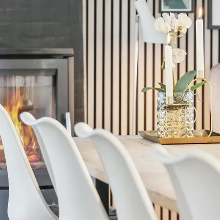 Julie - 1-5km From The Sea By Interhome *