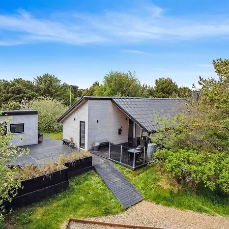 Holiday home Julie - 1-5km From The Sea By Interhome *