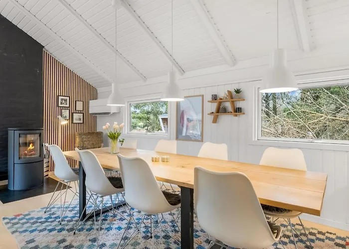 Julie - 1-5km From The Sea By Interhome Fano